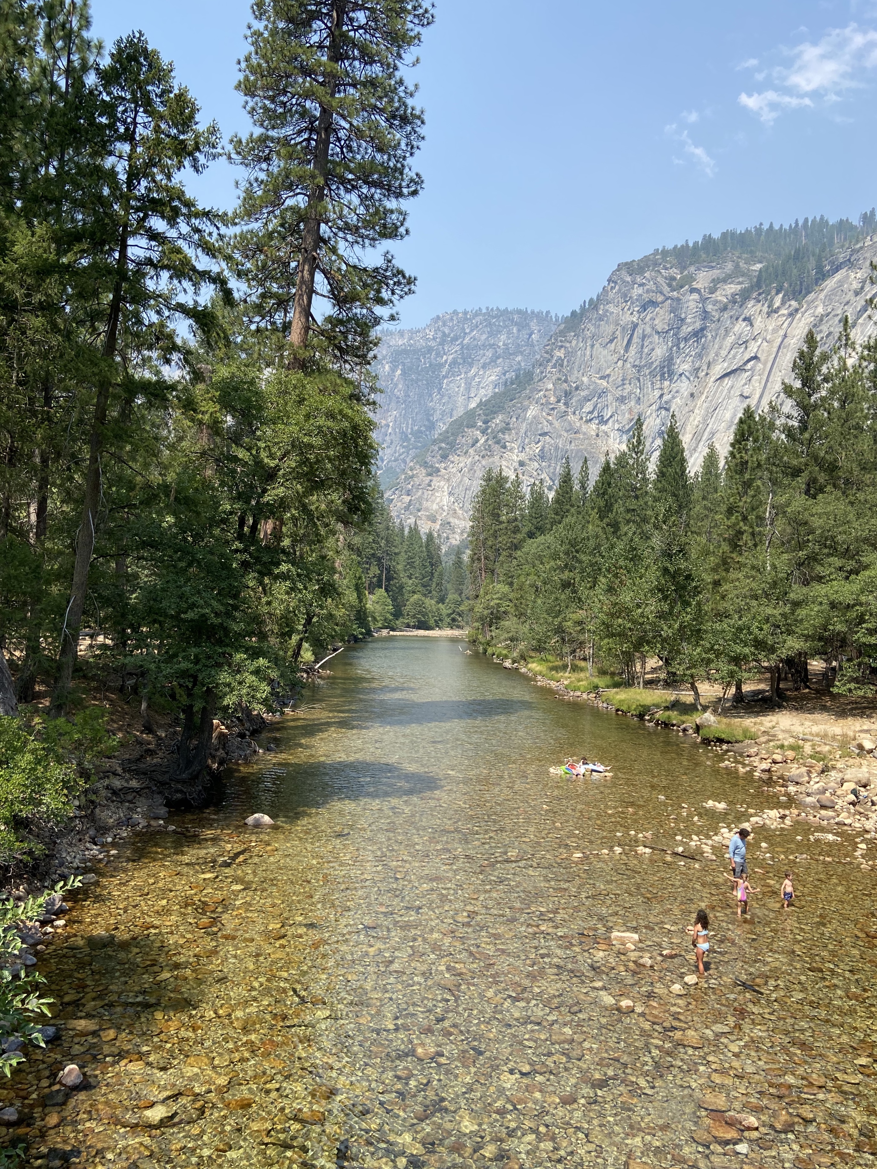 hiking in yosemite 