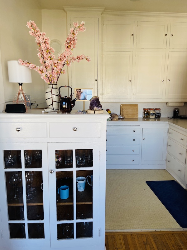 Kitchen decor in Haight apartment