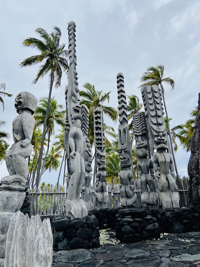 Historic artifacts on Pu'uhonua O Hōnaunau Historical Park