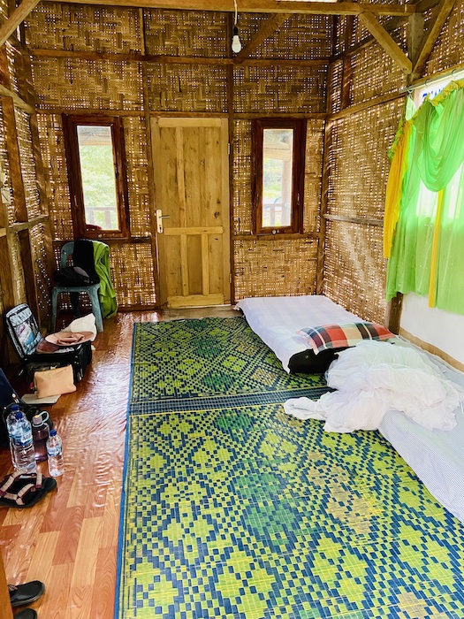 basic accommodation in Bukit Lawang
